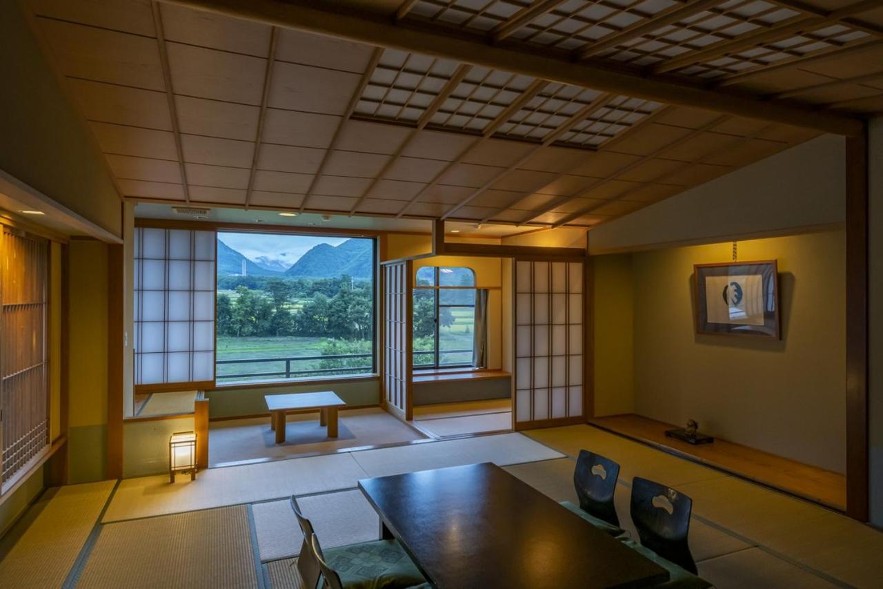 Kurobe View Hotel Omacsi Kültér fotó